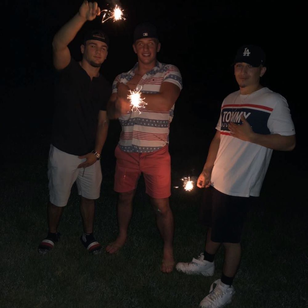 Meet your Posher, Nico